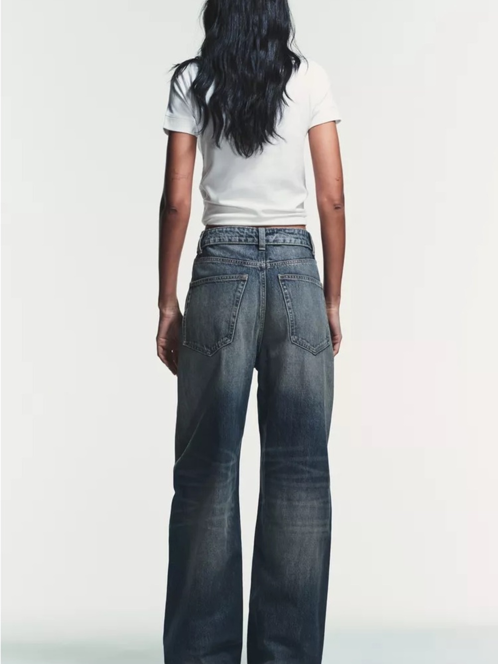 Zara Wide-Leg High-Rise Jeans in Washed Blue - Picture 2 of 6